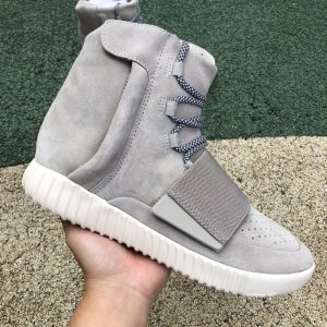 YEEZY 750